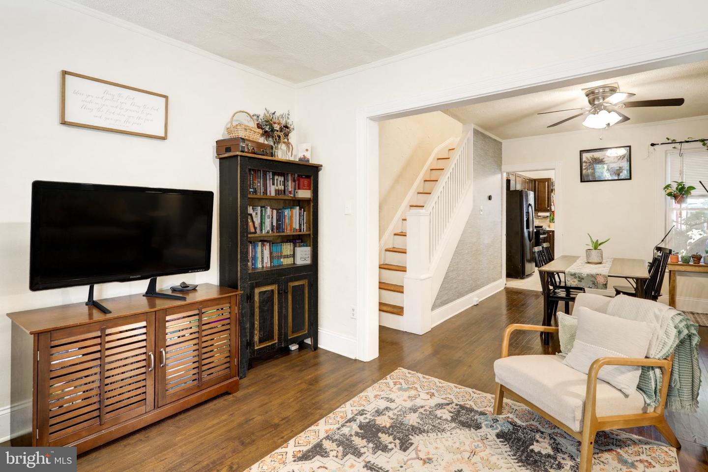 829 5th Property Photo 3