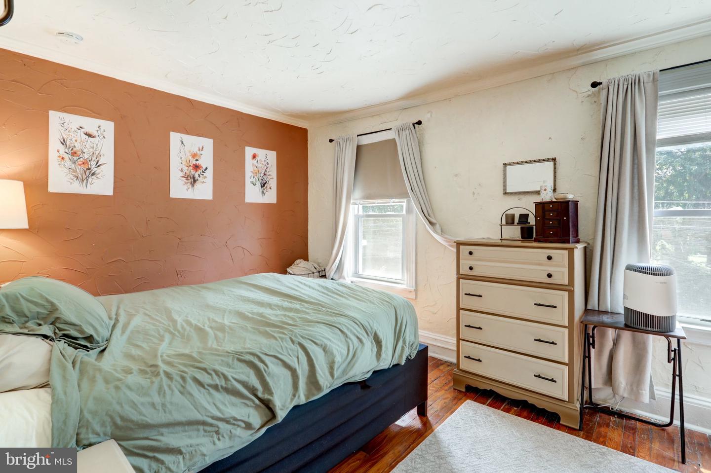 829 5th Property Photo 18