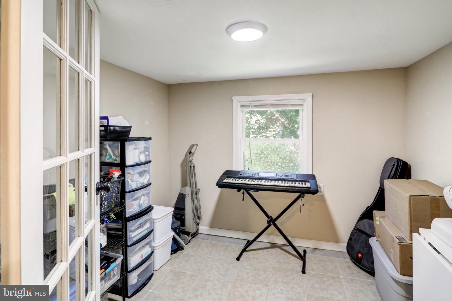 829 5th Property Photo 23