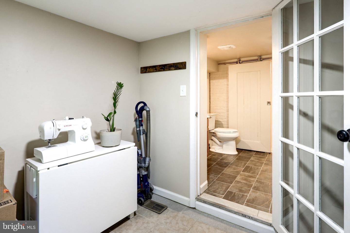 829 5th Property Photo 24