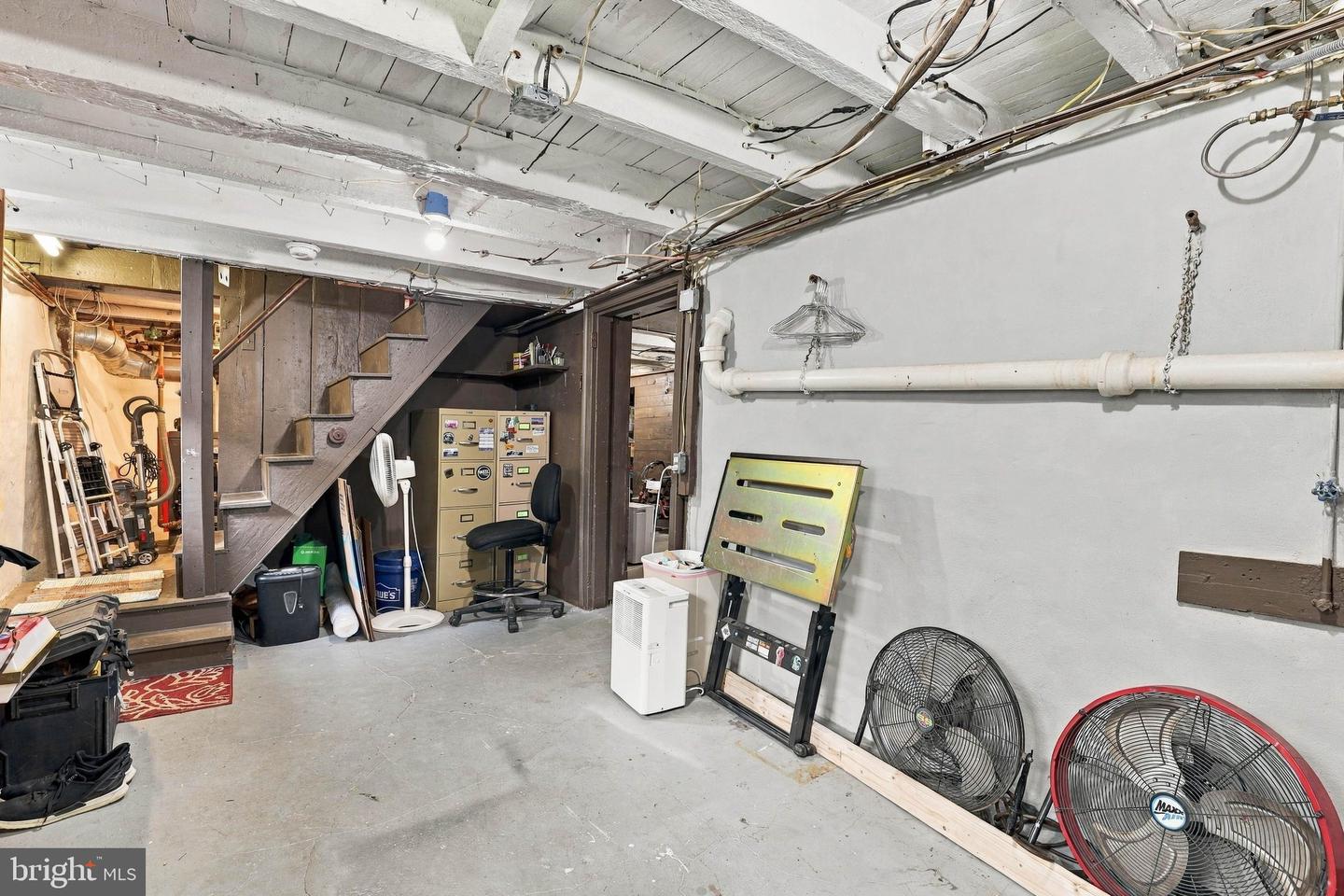 22 E Main St Property Photo 27