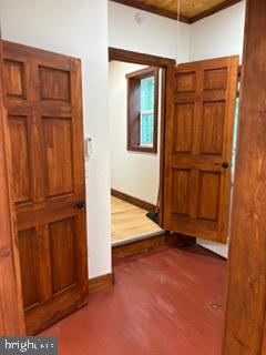 231 Park Ave Property Photo 11
