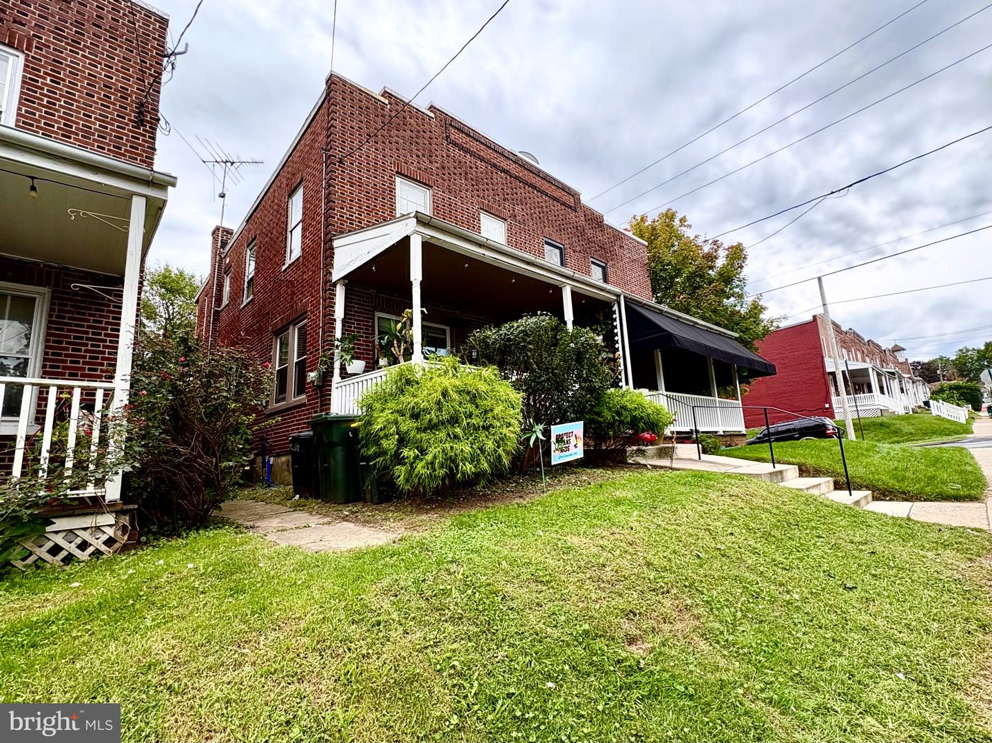 256 Hazel St Property Photo 3