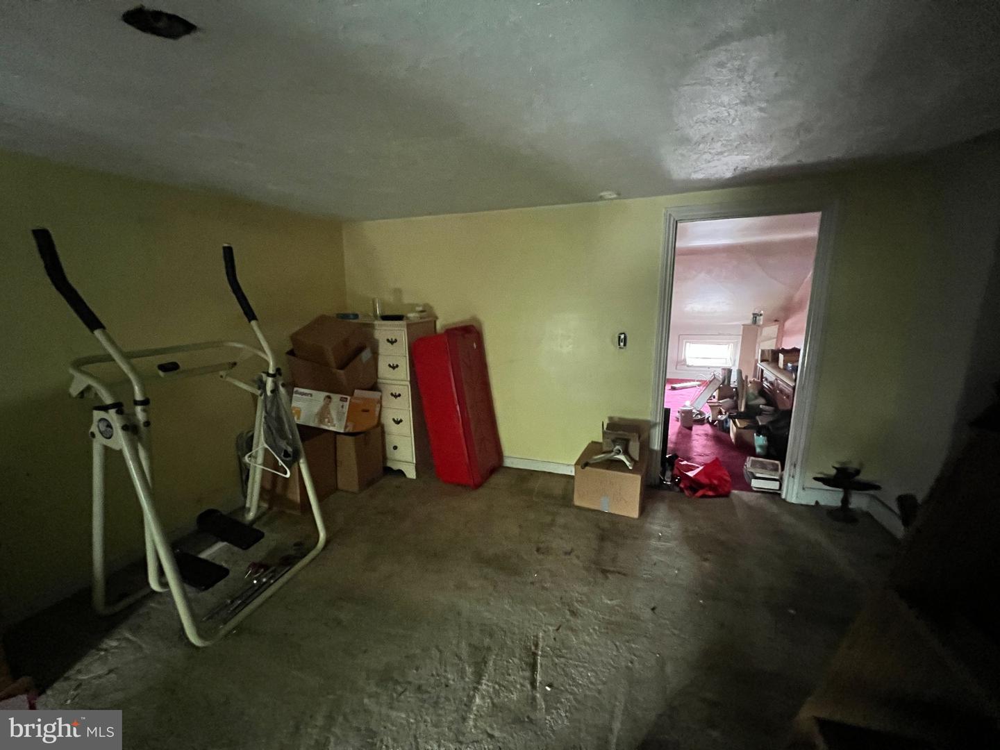 231 Lawrence St Property Photo 10