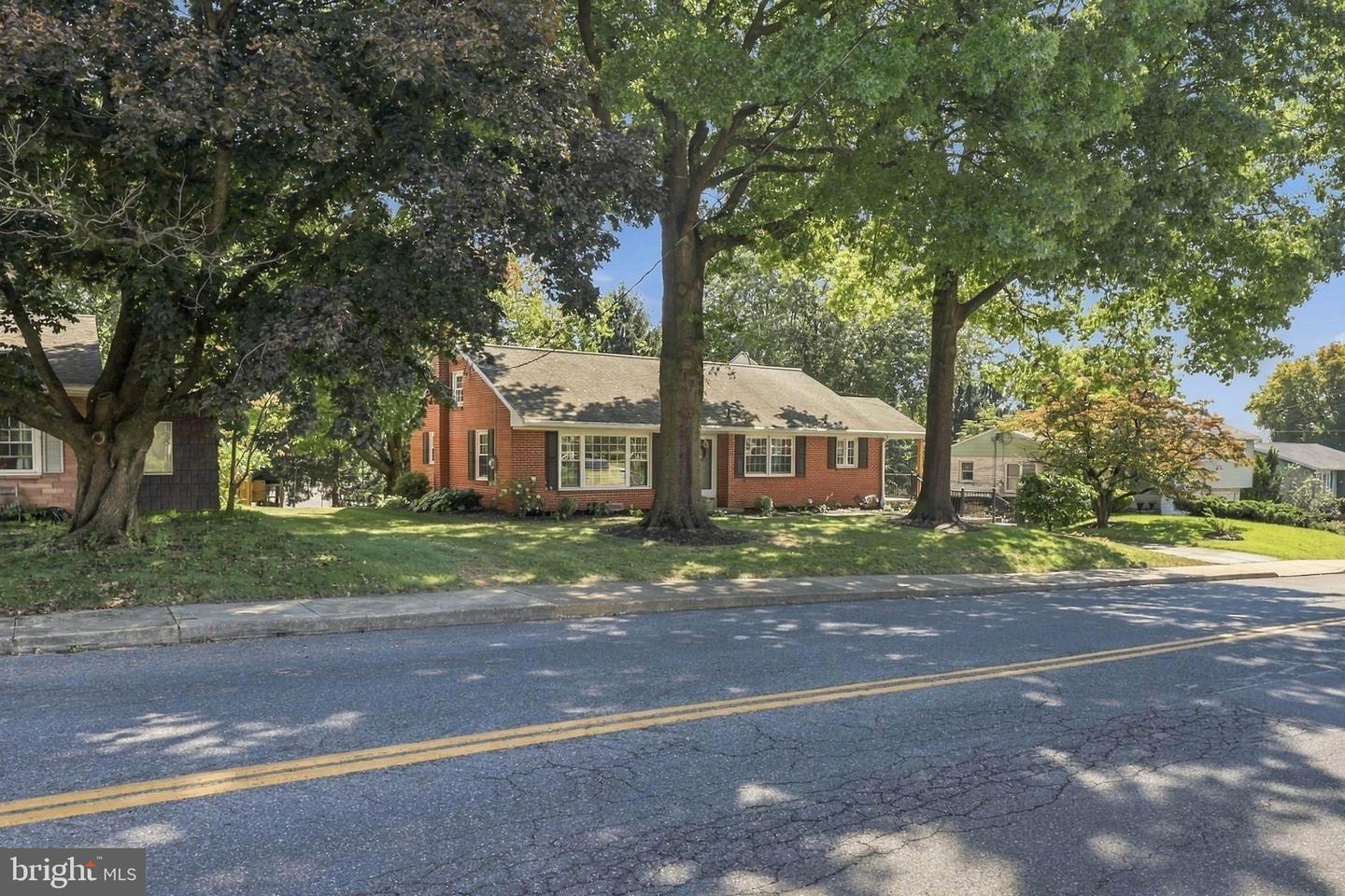 941 Pleasant View Rd Property Photo 3