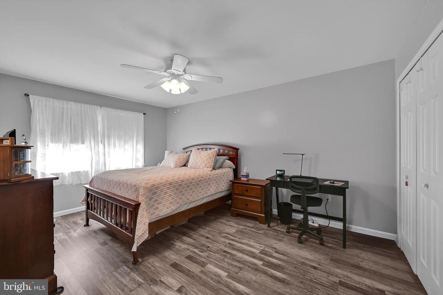 11 Parkview Dr Property Photo 16