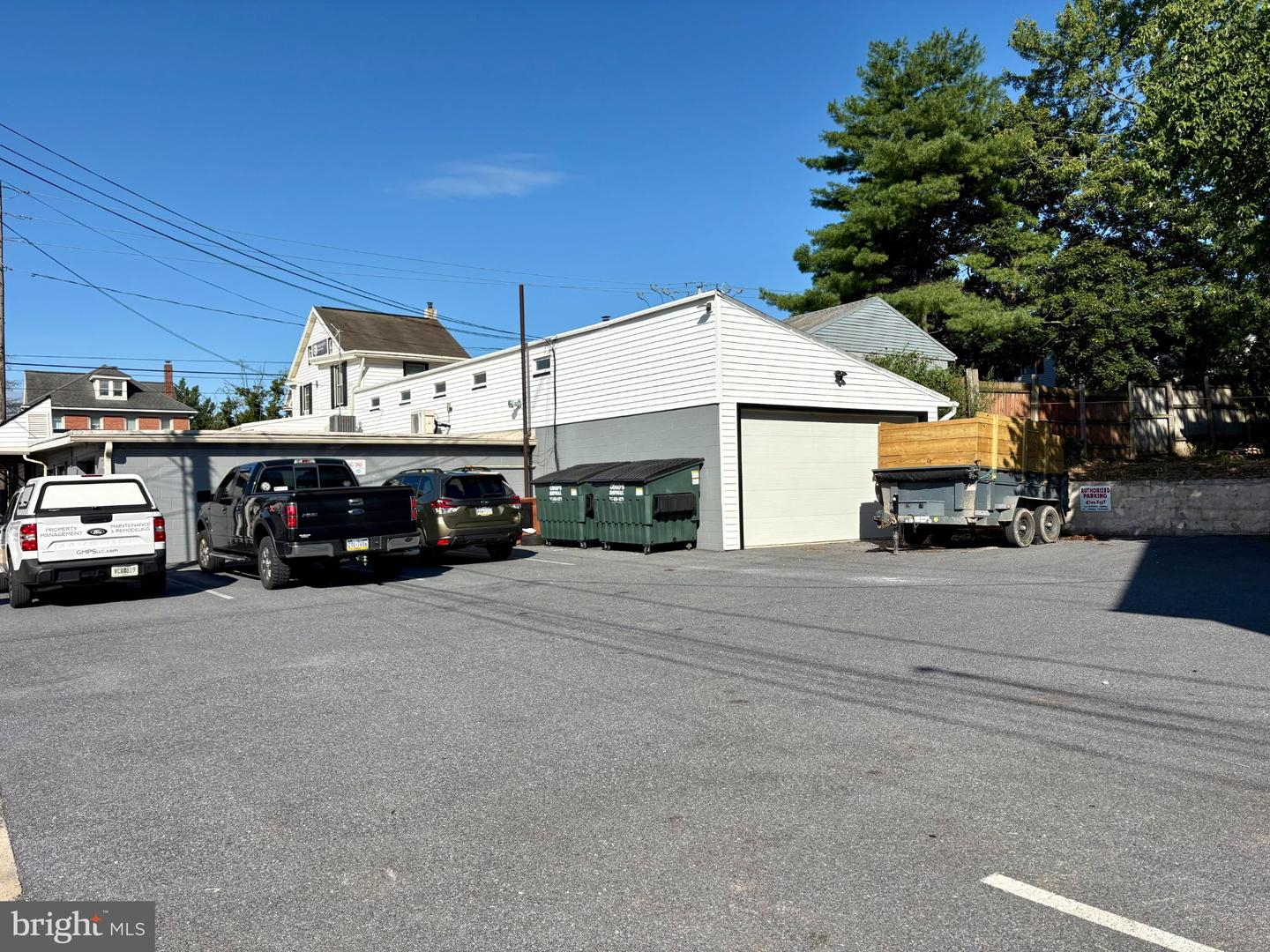 207 N Market St Property Photo 42
