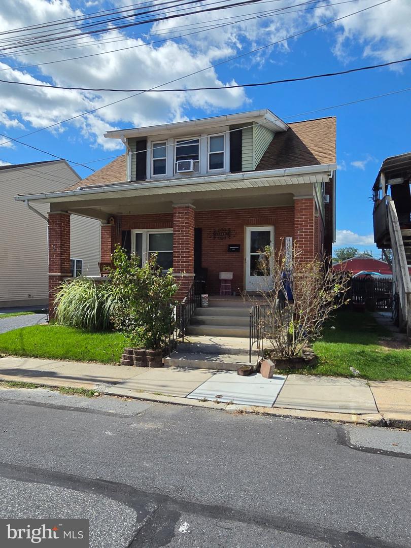 152 N Hanover St Property Photo 1