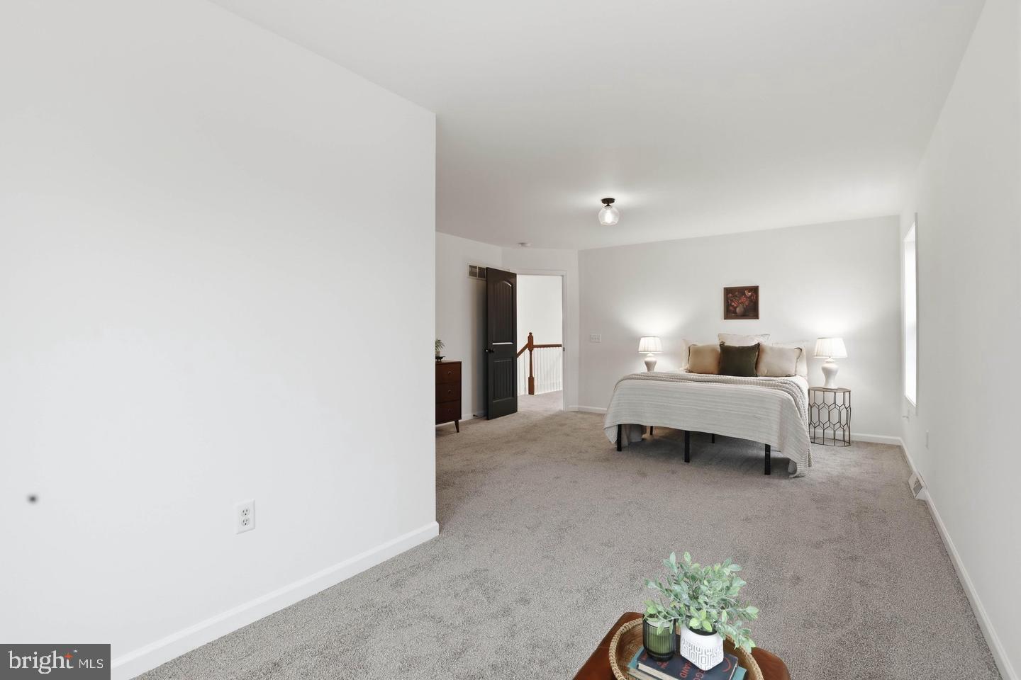 125 Woodmeadow Dr Property Photo 19