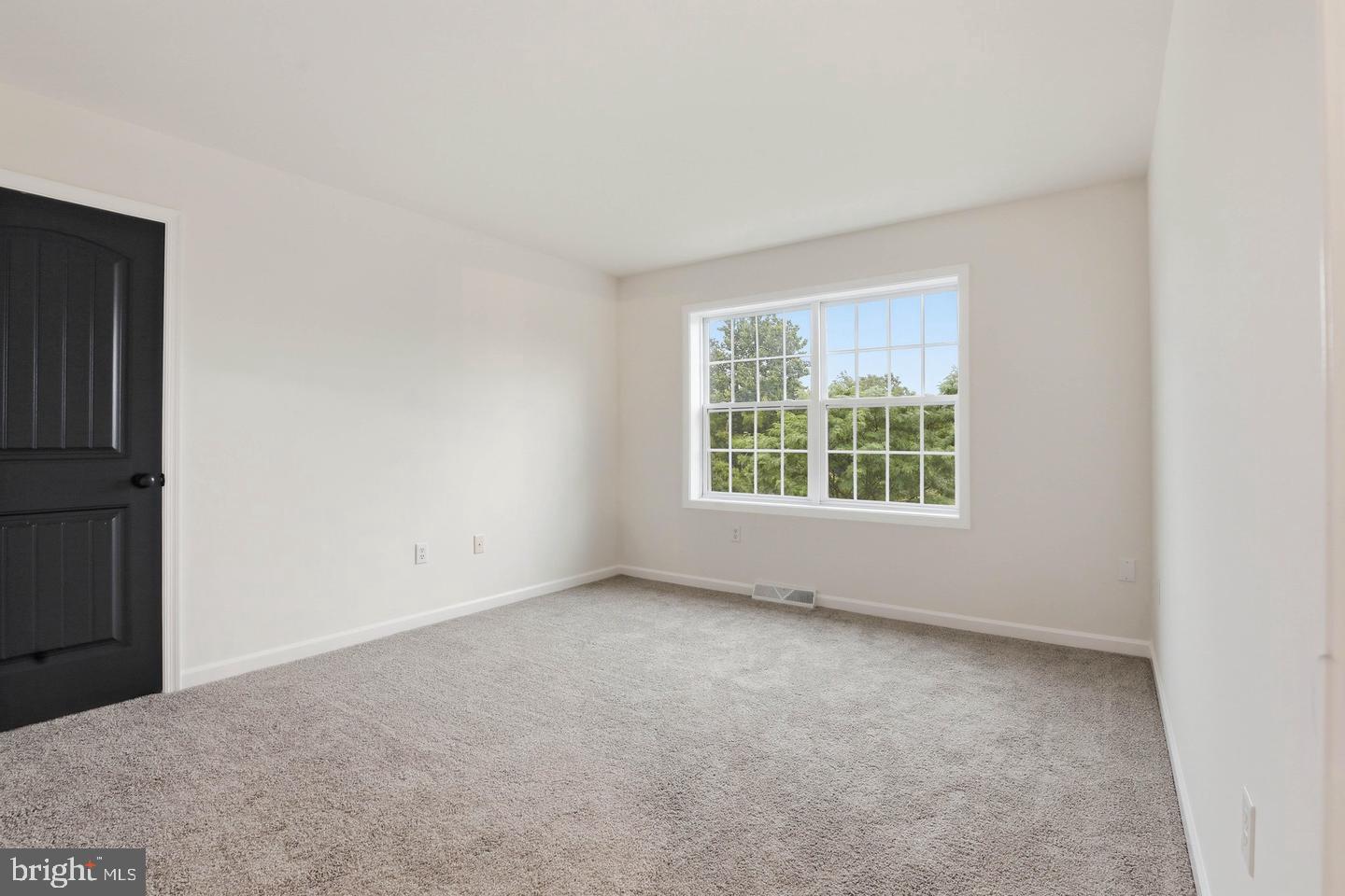 125 Woodmeadow Dr Property Photo 27