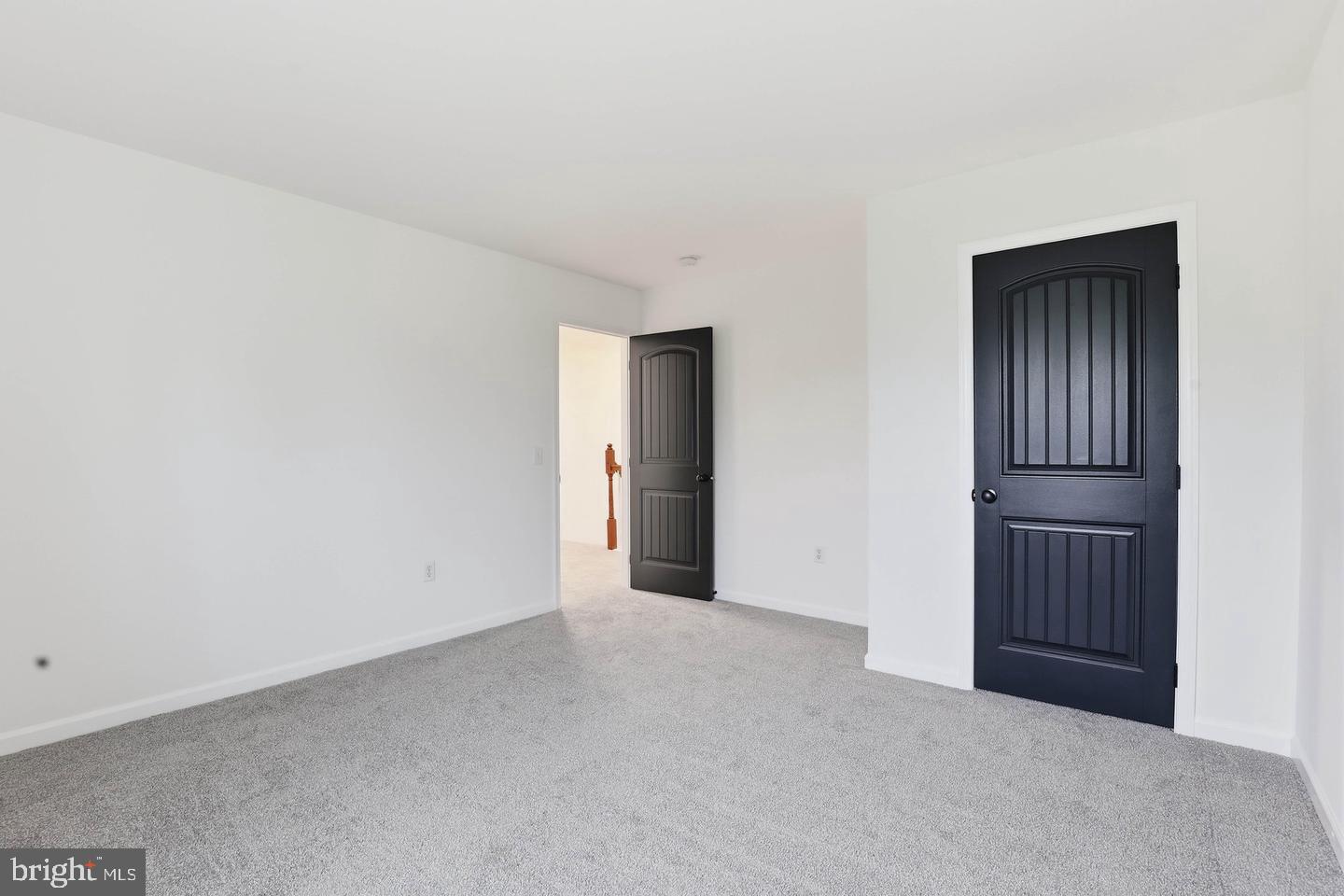 125 Woodmeadow Dr Property Photo 33