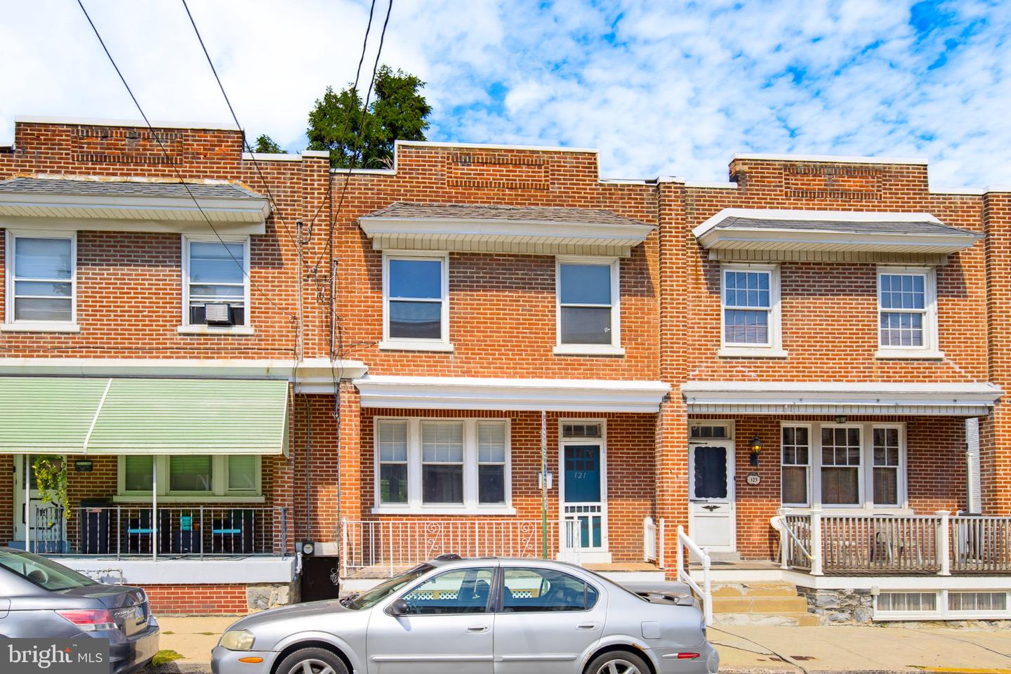 121 E New Property Photo 2