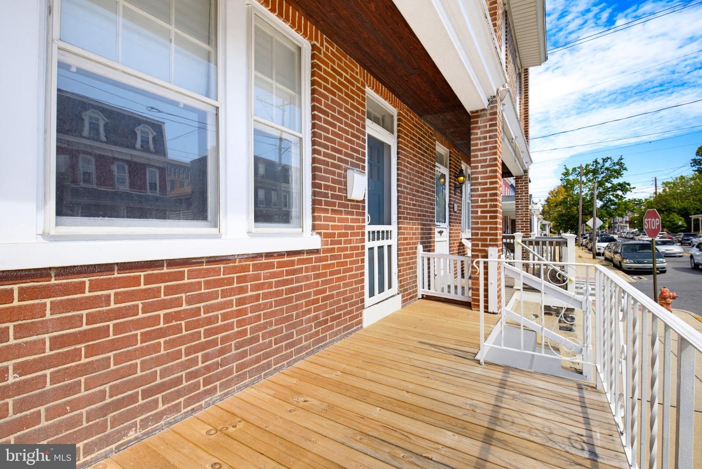 121 E New Property Photo 3