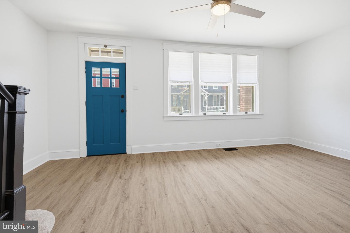 121 E New Property Photo 8