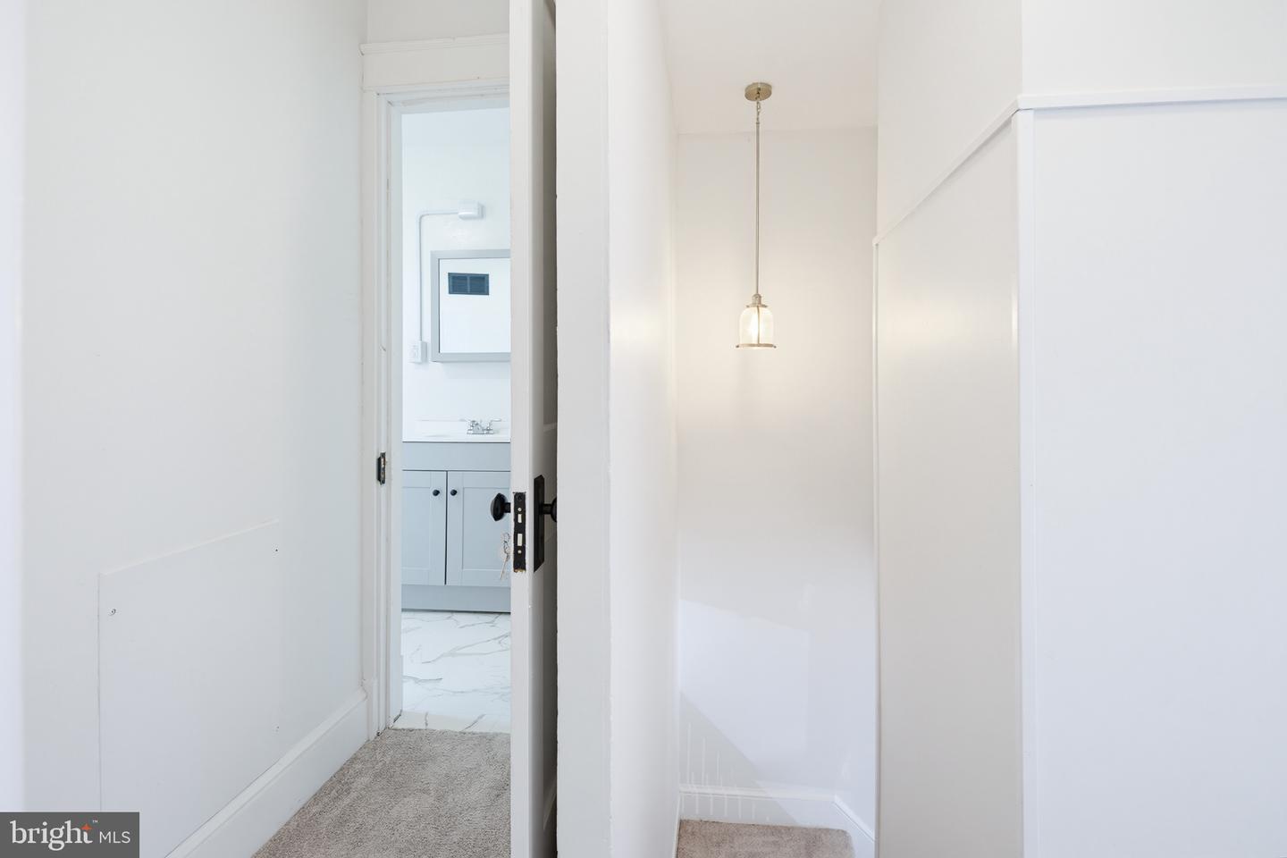 121 E New Property Photo 16