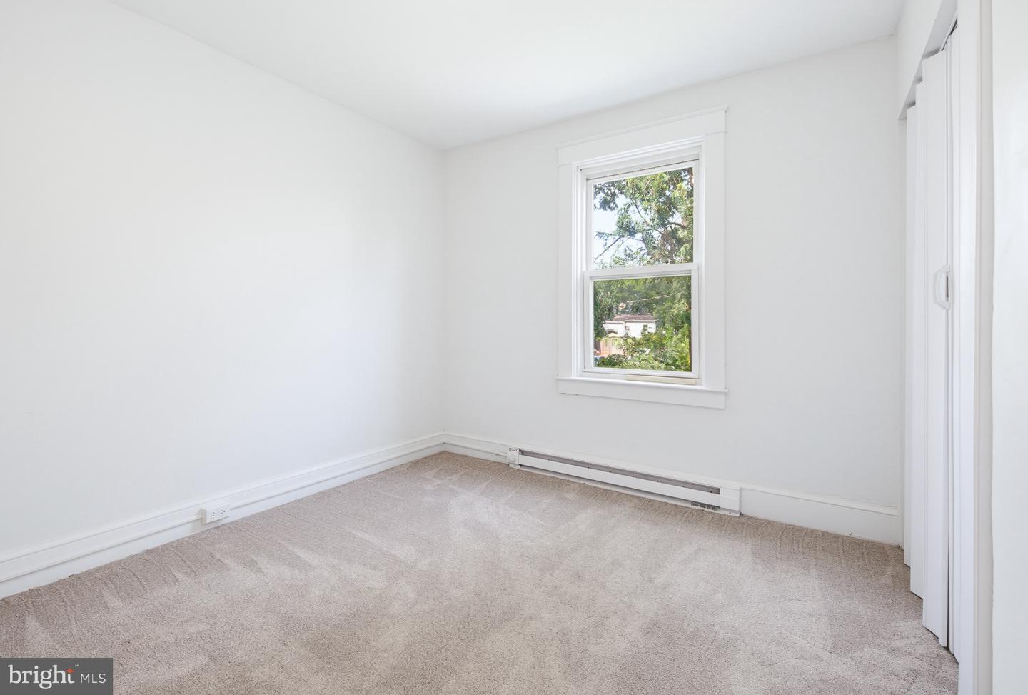 121 E New Property Photo 21