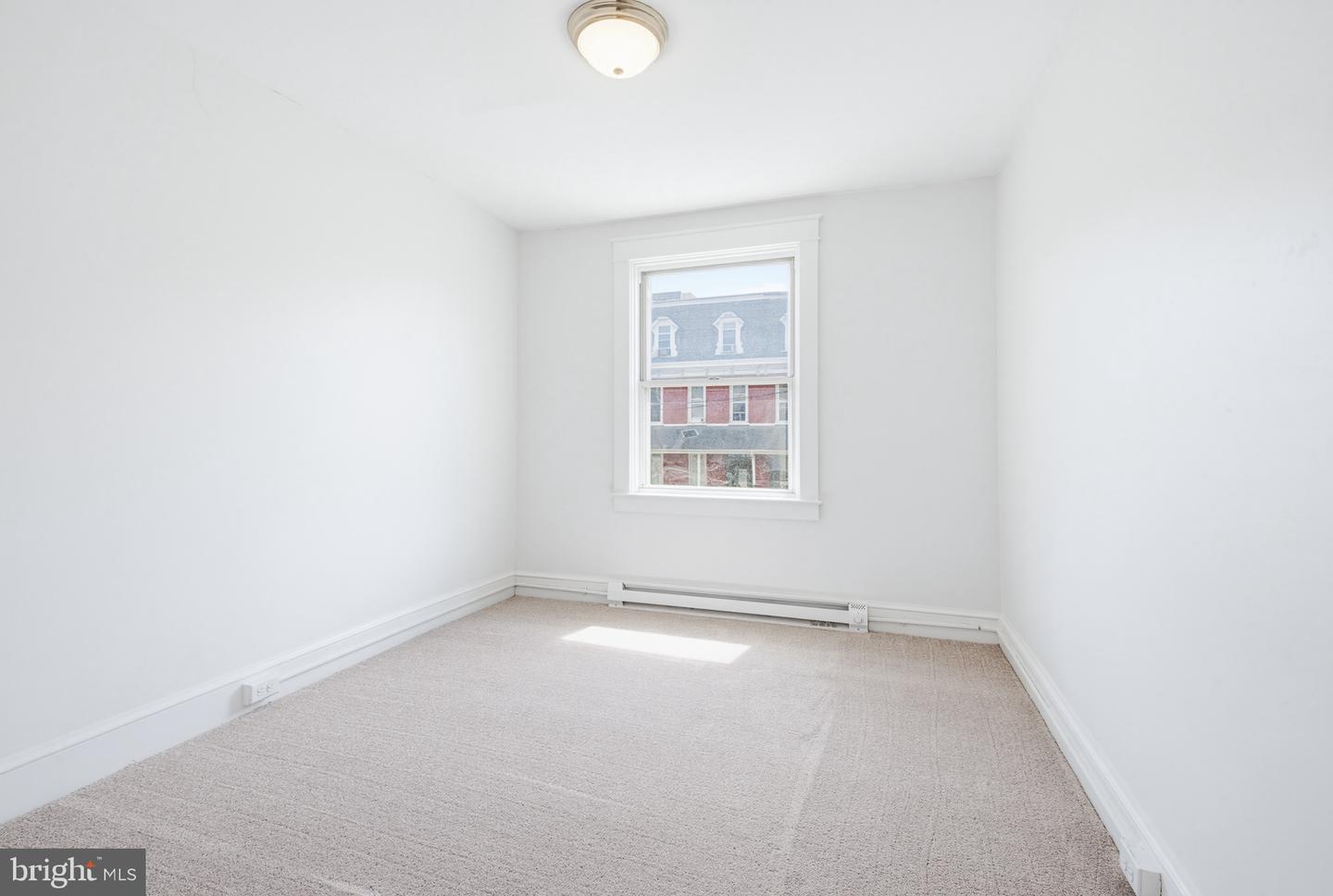 121 E New Property Photo 24