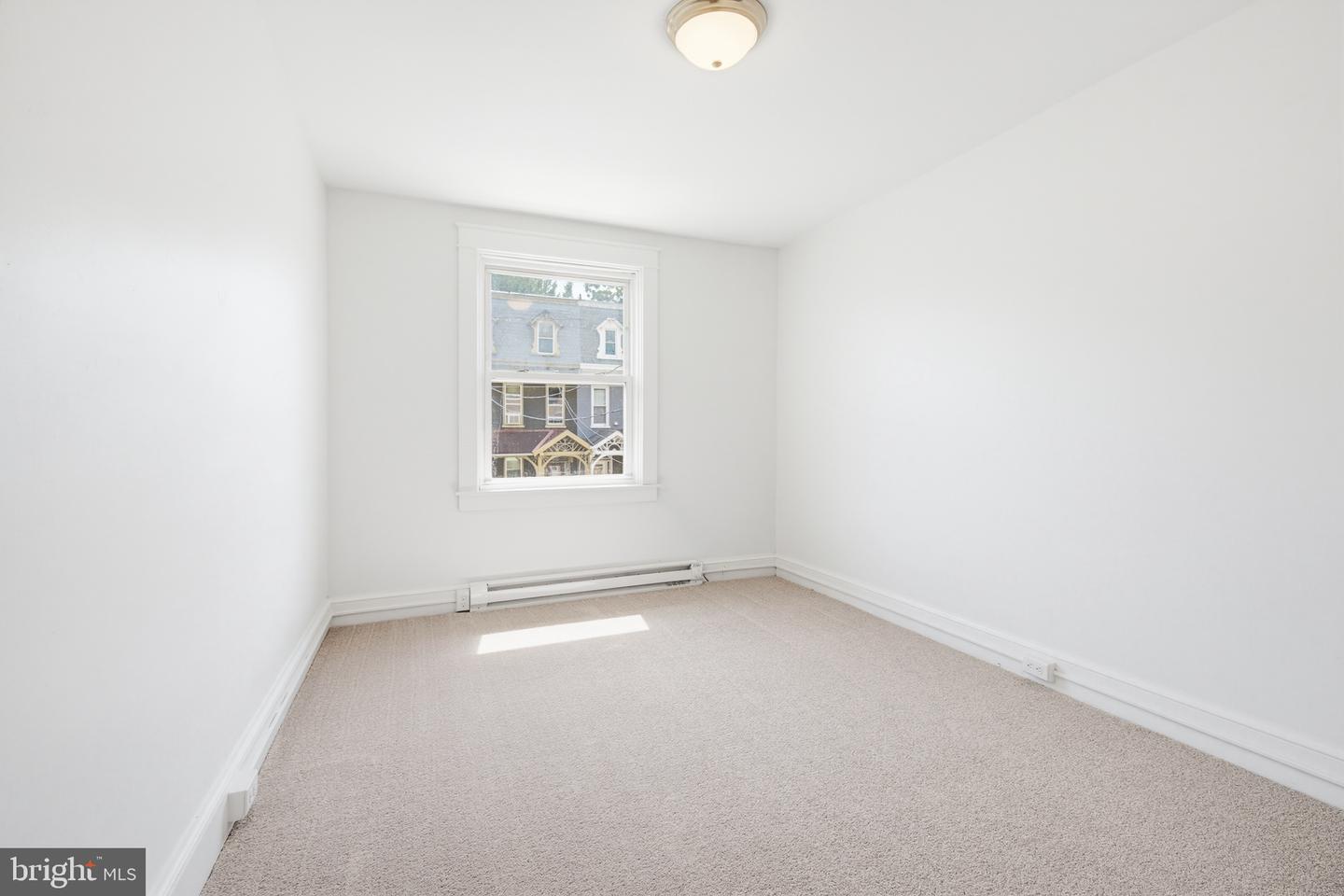 121 E New Property Photo 26