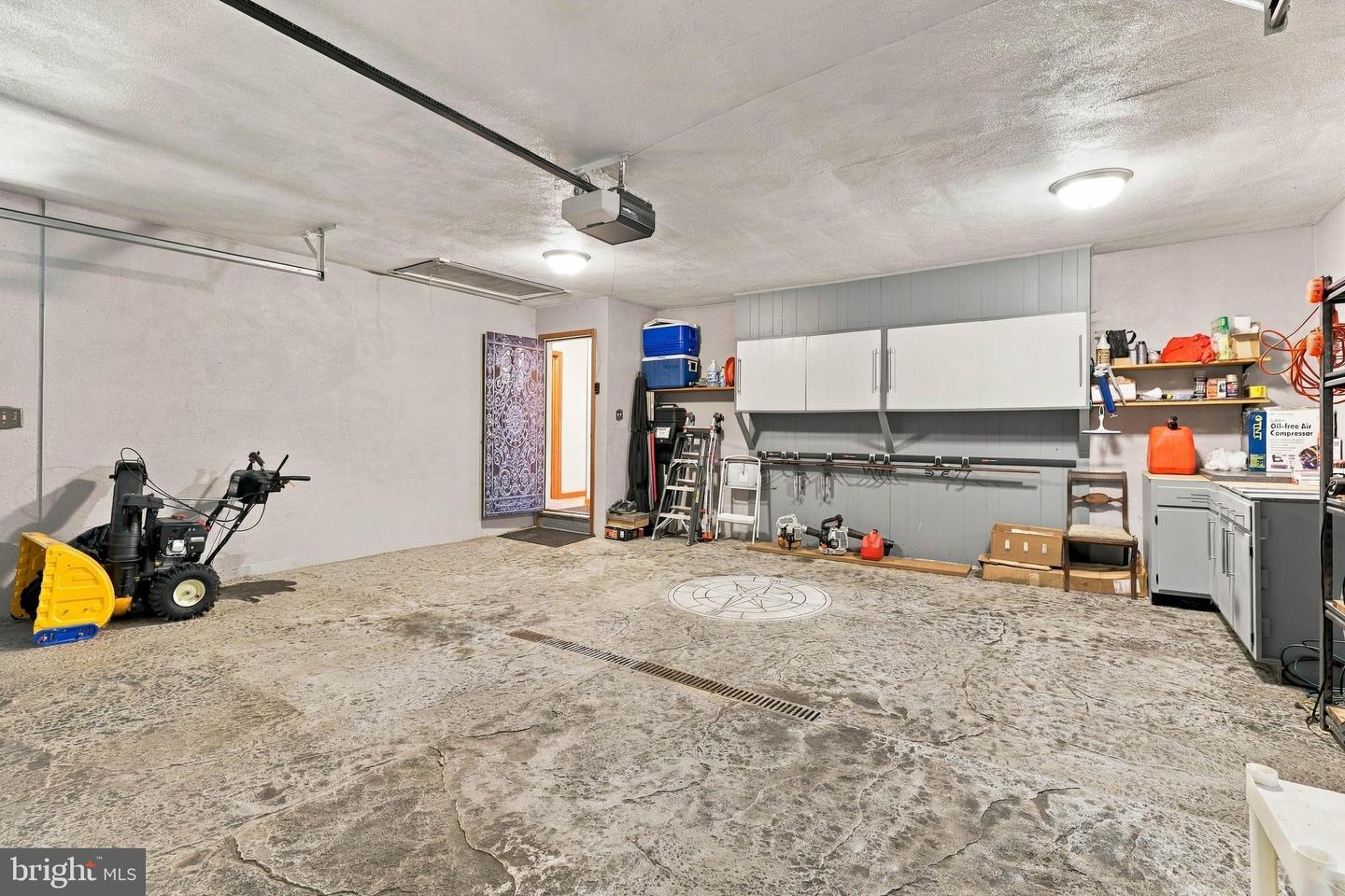 130 Martin Ave Property Photo 32