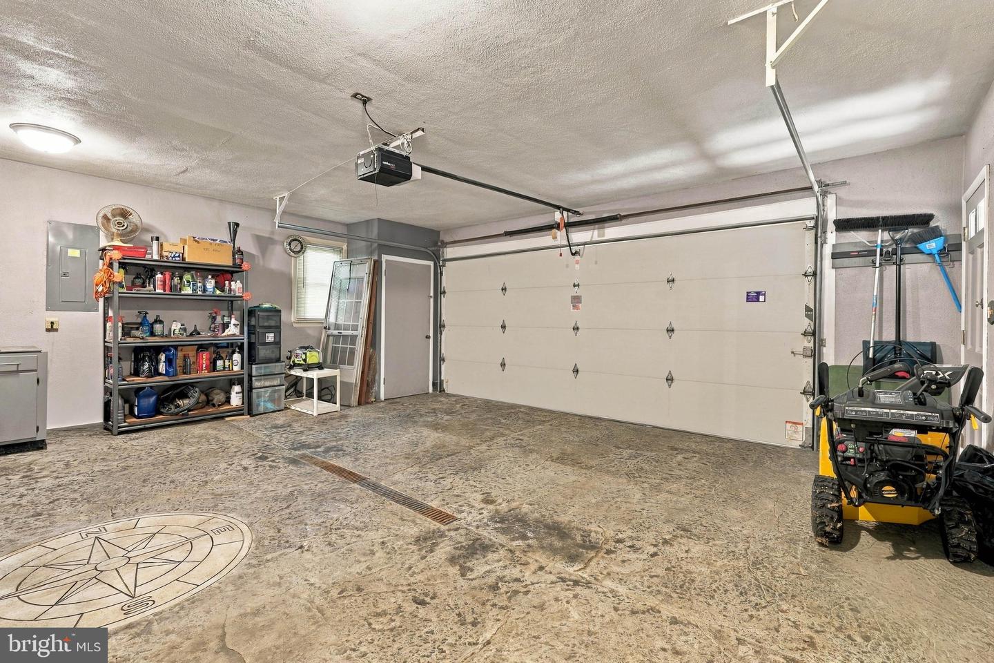 130 Martin Ave Property Photo 33