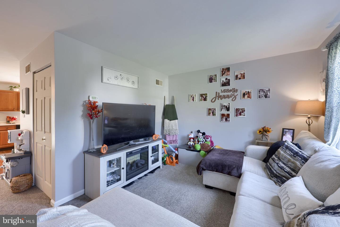 2 Brookview Dr Property Photo 6