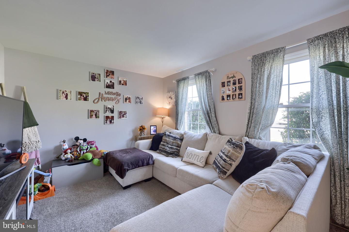 2 Brookview Dr Property Photo 9