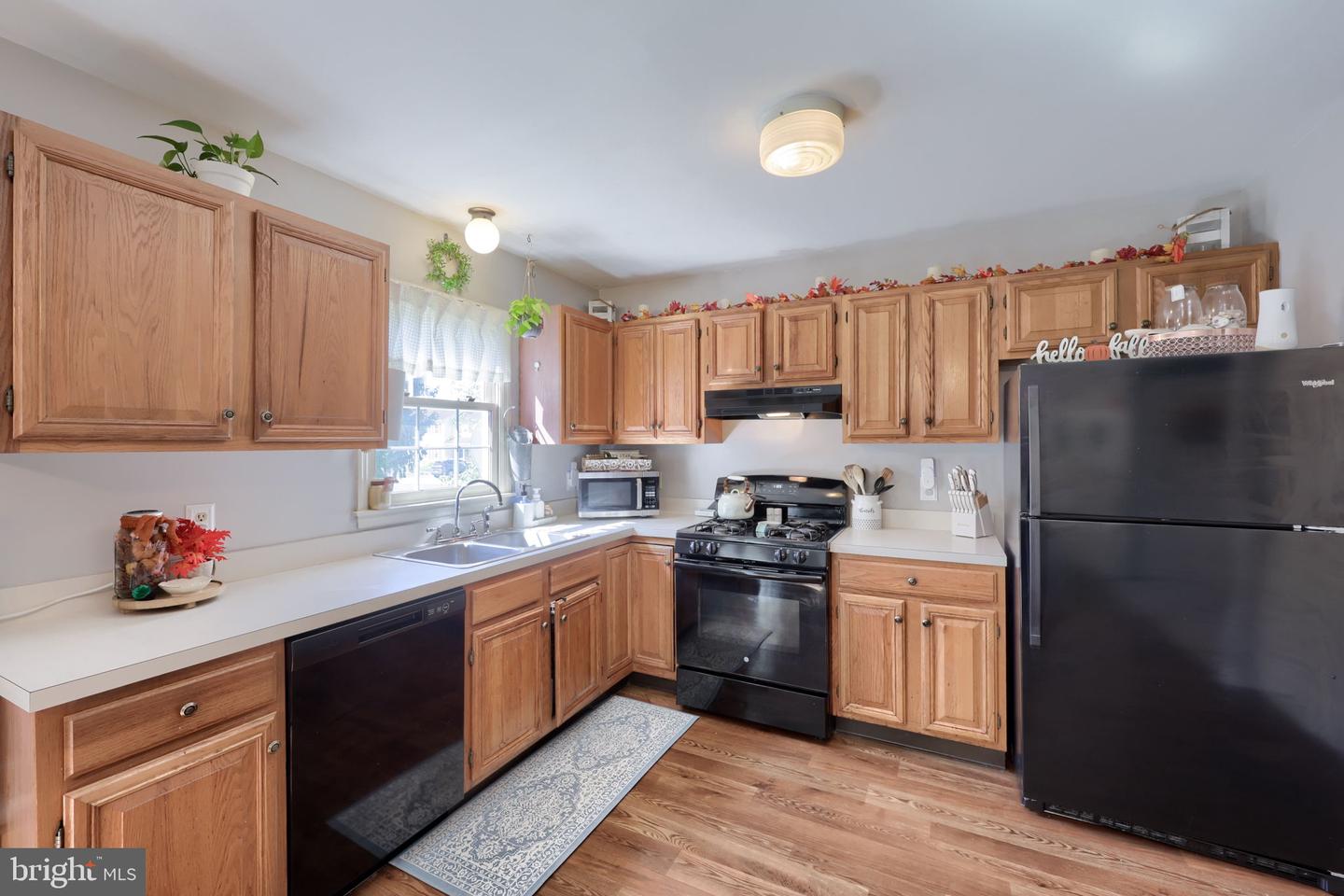 2 Brookview Dr Property Photo 11