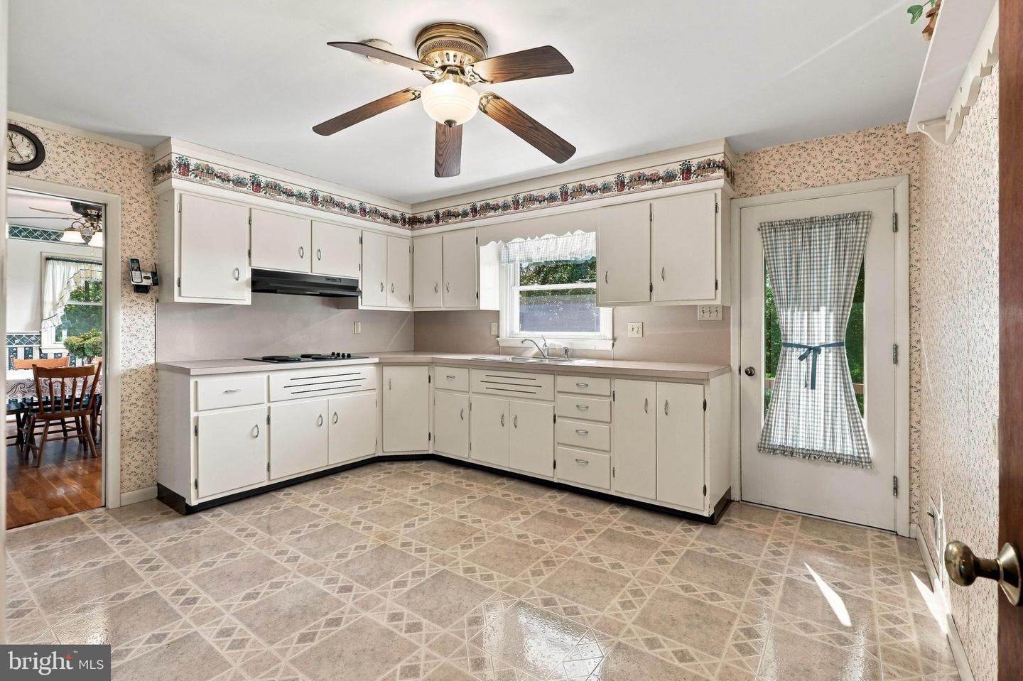 936 Letort Rd Property Photo 14