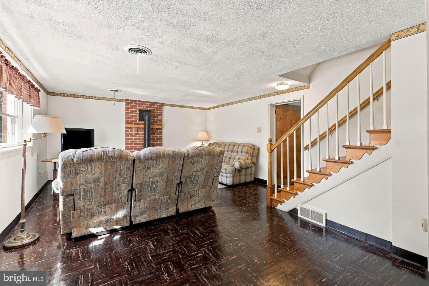 936 Letort Rd Property Photo 29
