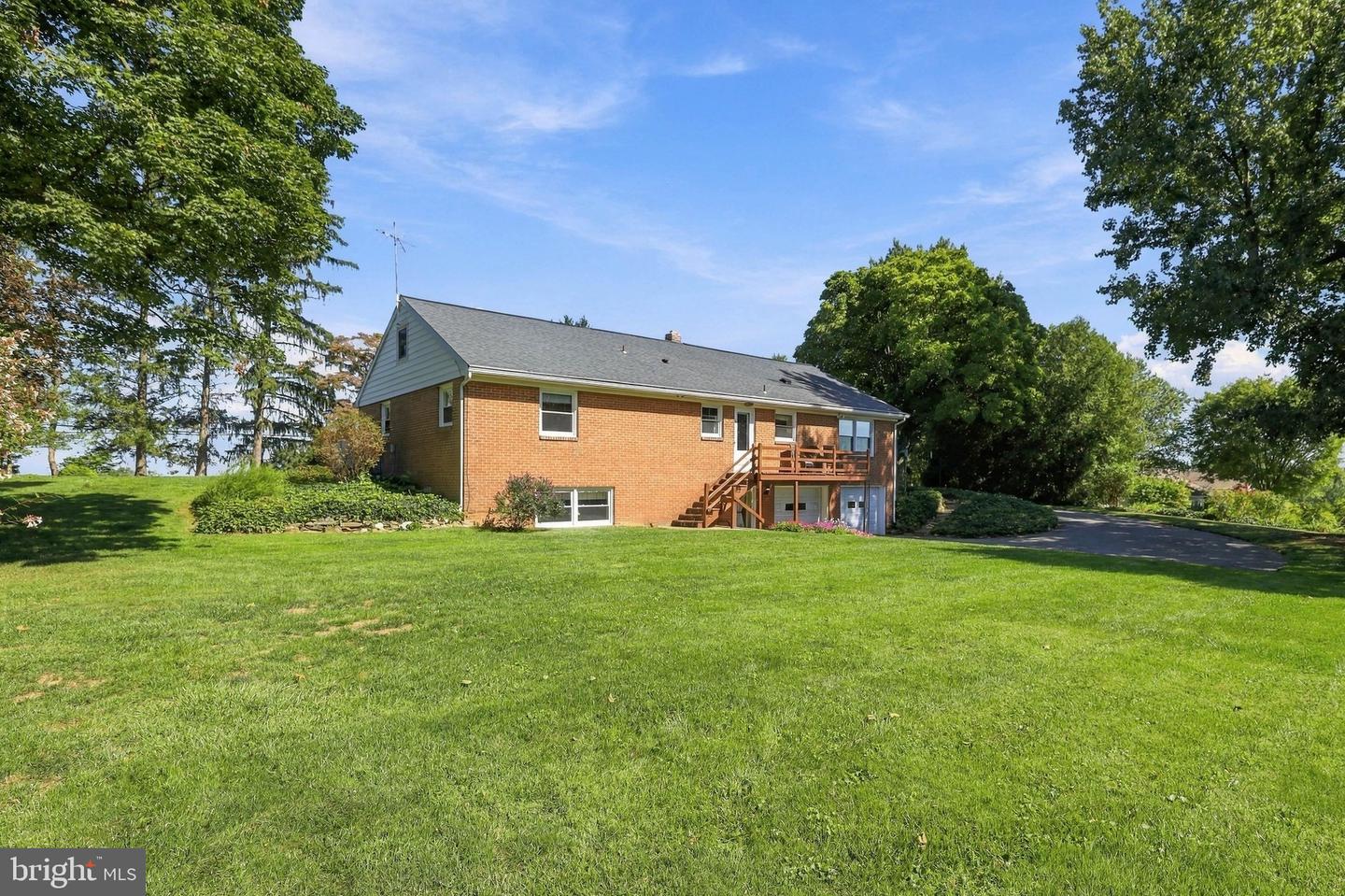936 Letort Rd Property Photo 37