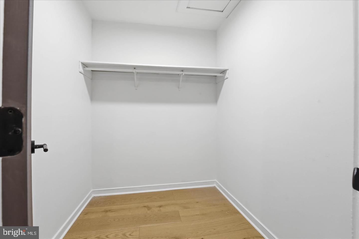 16 E Walnut St Property Photo 55