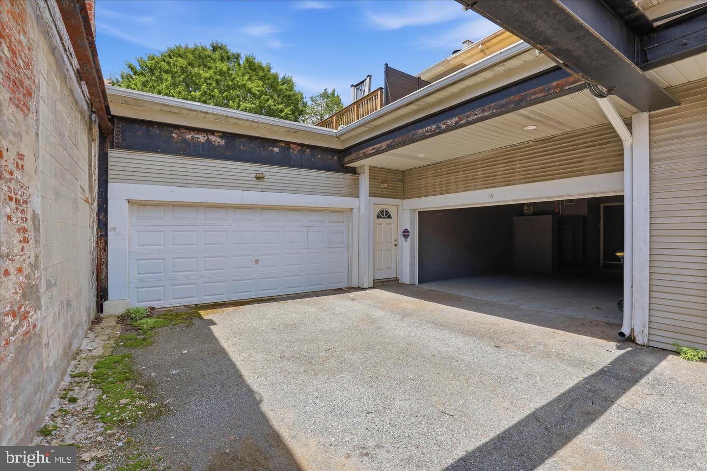 16 E Walnut St Property Photo 58