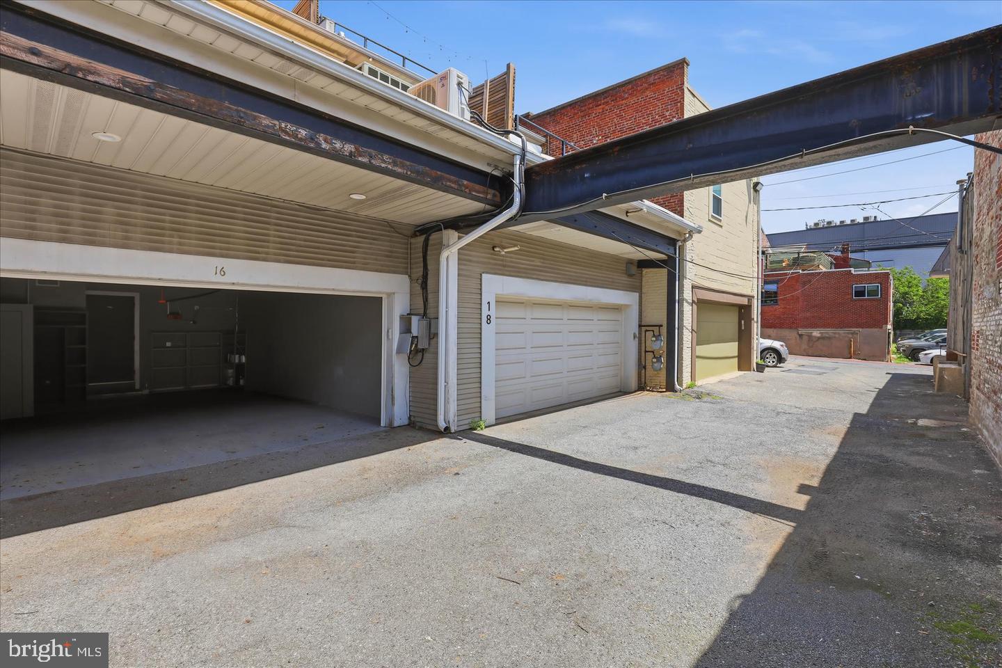 16 E Walnut St Property Photo 59