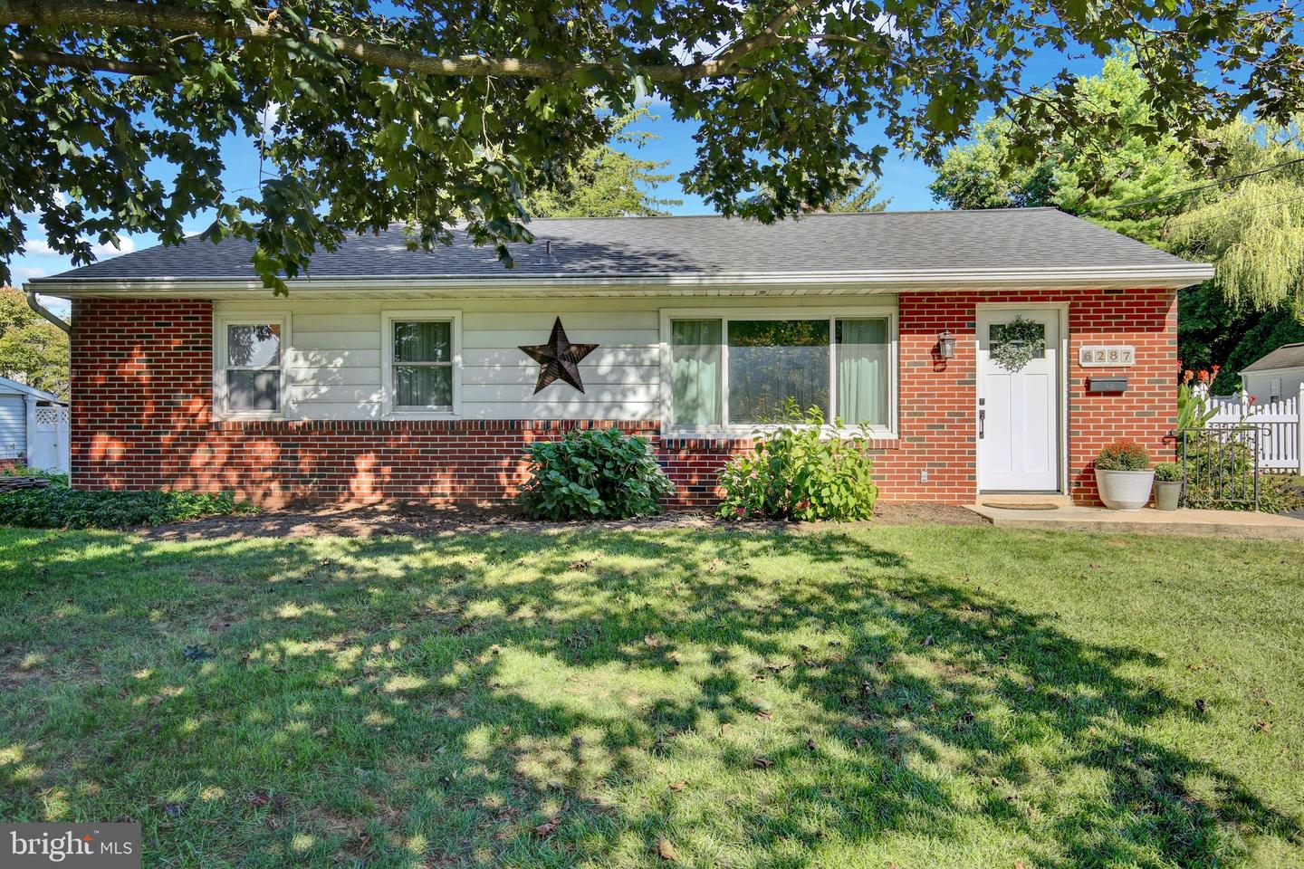 6287 Carpenter St Property Photo 1