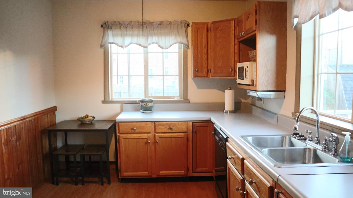 211 Broad St Property Photo 14