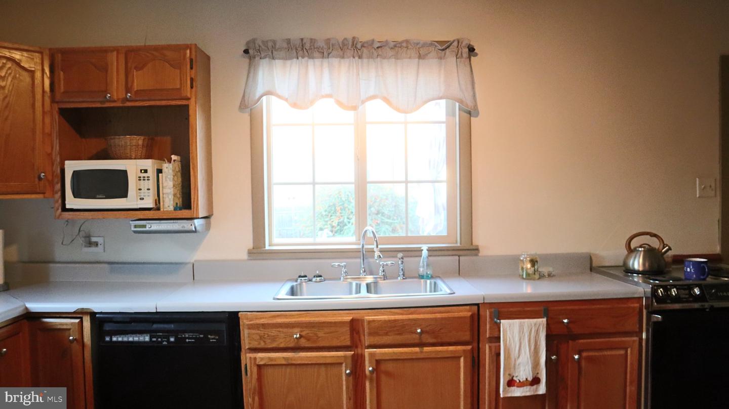 211 Broad St Property Photo 16