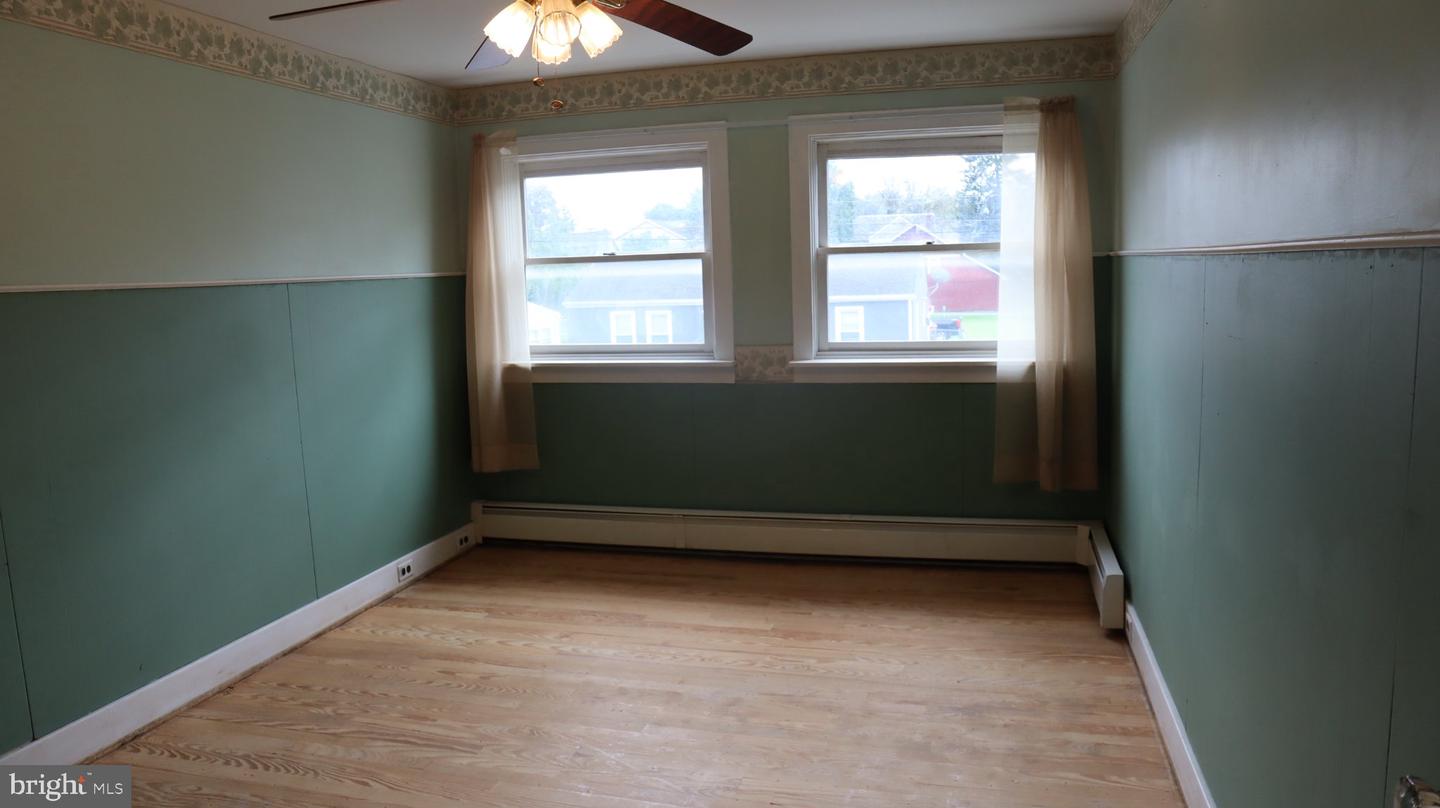 211 Broad St Property Photo 33
