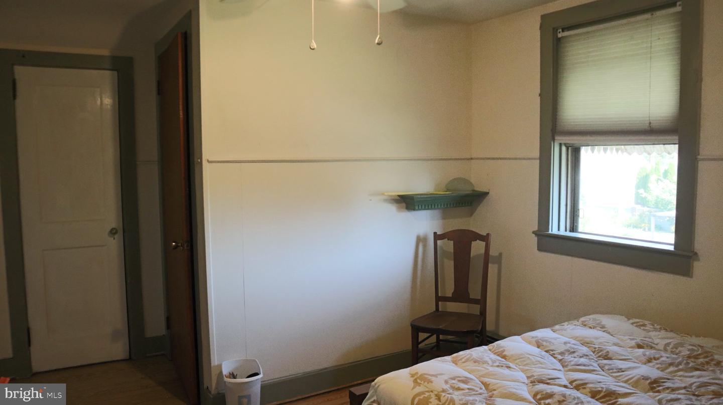 211 Broad St Property Photo 35