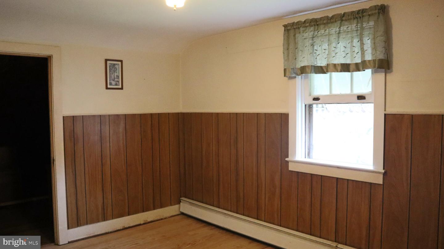 211 Broad St Property Photo 36