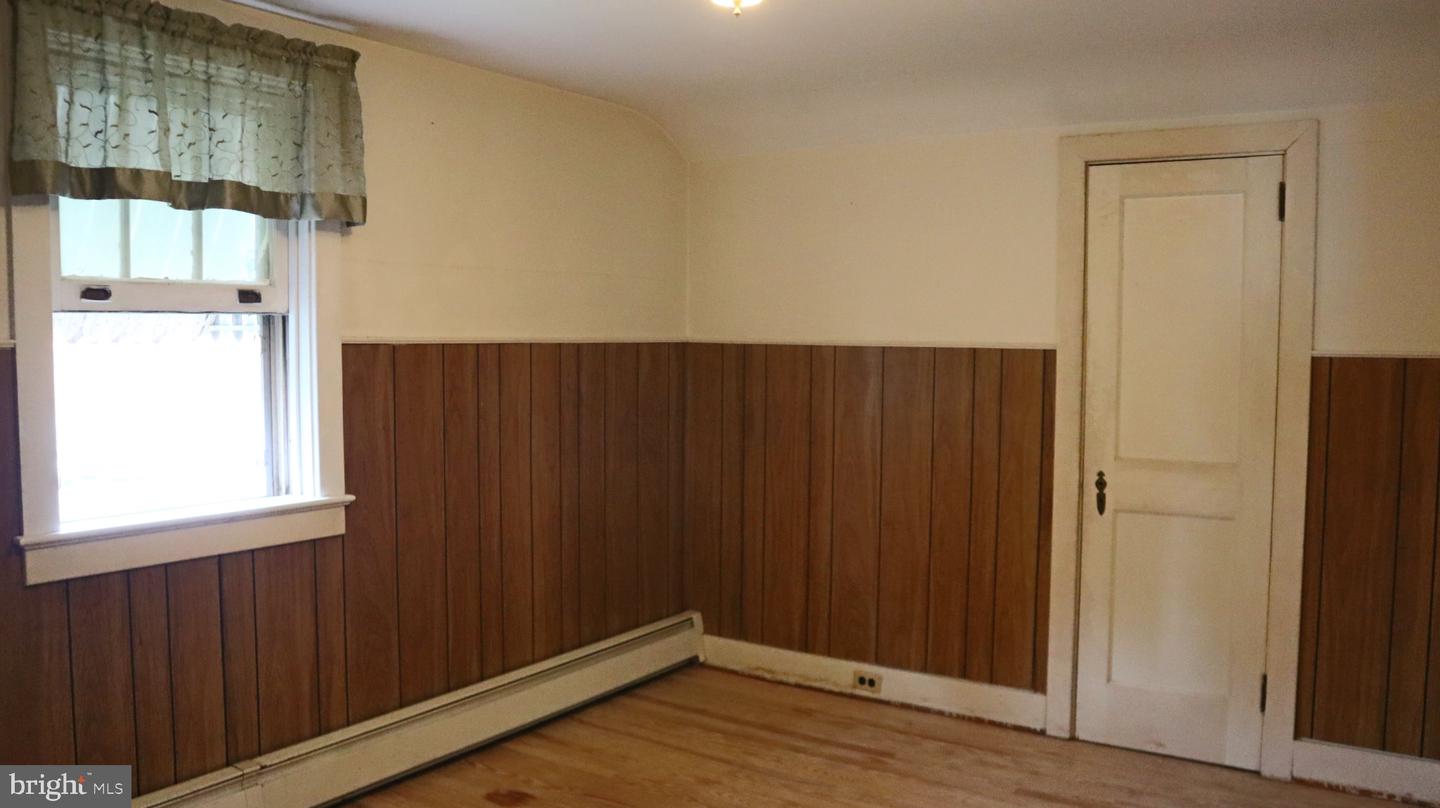 211 Broad St Property Photo 37