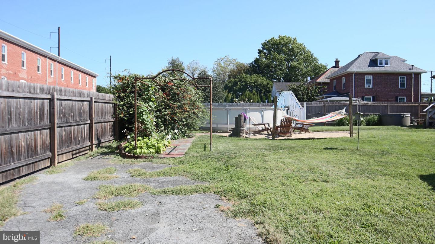 211 Broad St Property Photo 45
