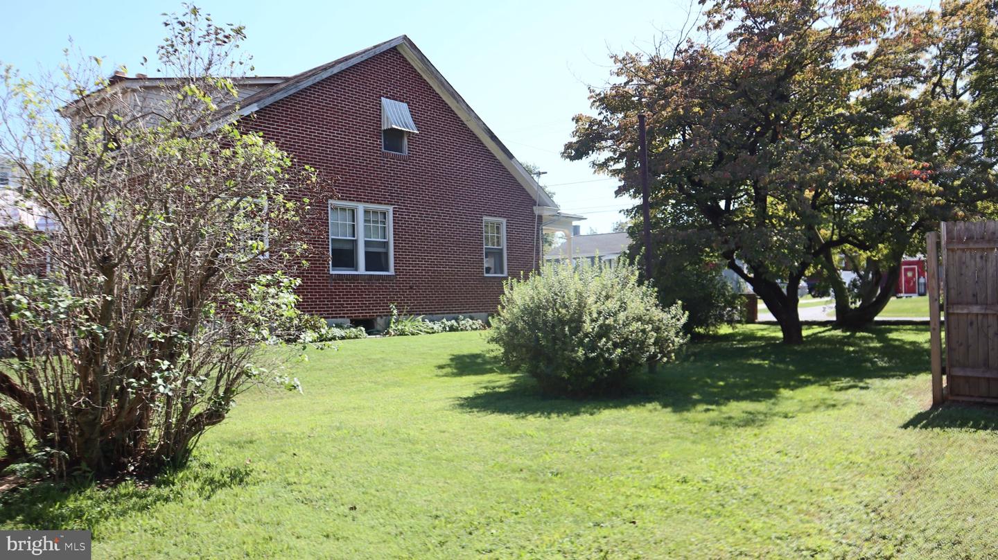 211 Broad St Property Photo 46