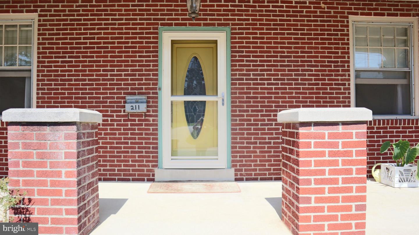 211 Broad St Property Photo 65