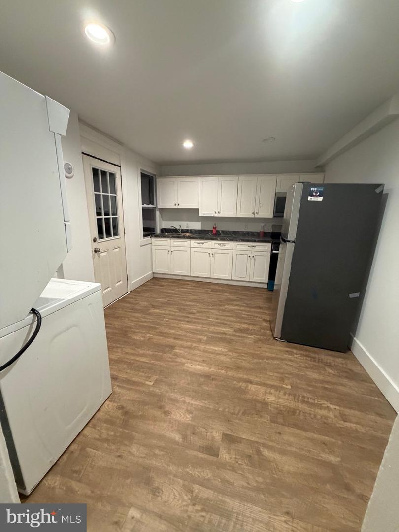 649 FREMONT ST Property Photo 1