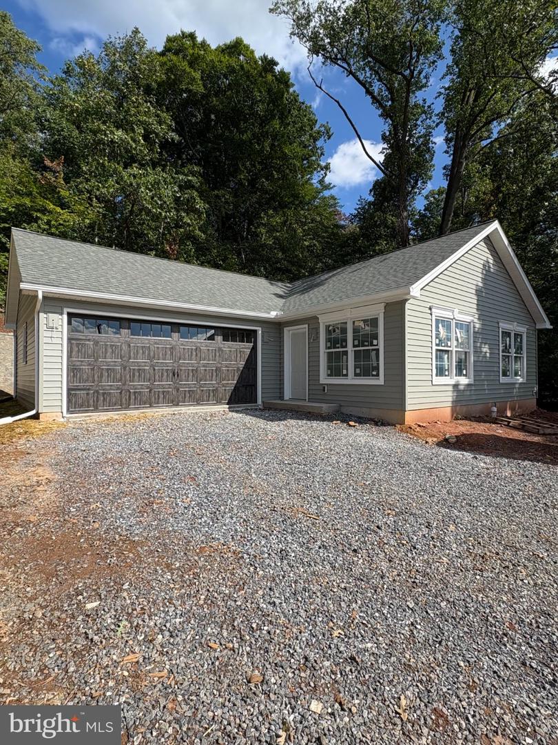 303 W Swartzville Rd Property Photo 1