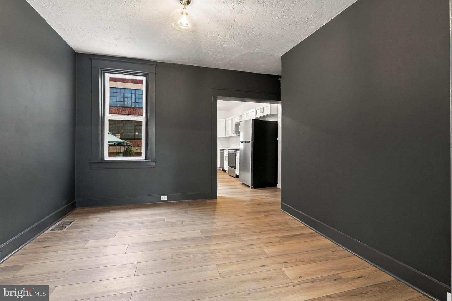 27 W New St Property Photo 8