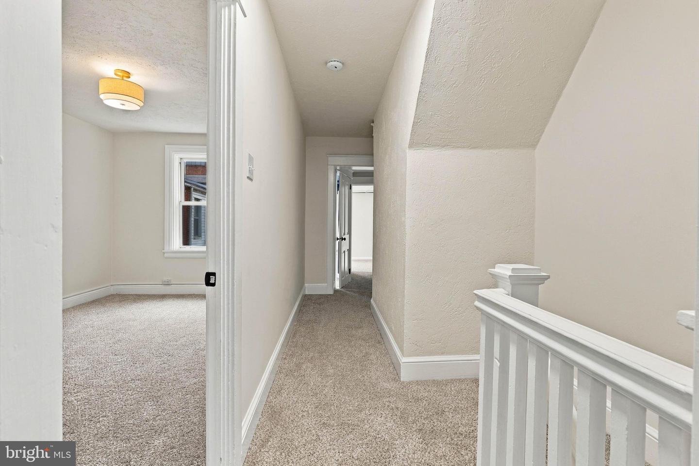 27 W New St Property Photo 16