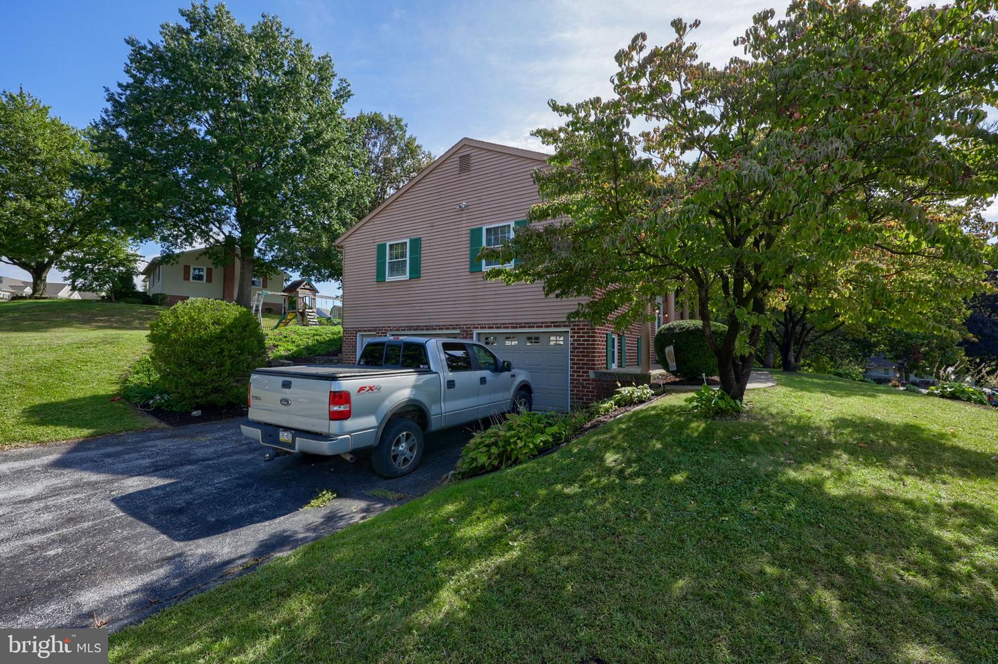 303 Broad St Property Photo 44