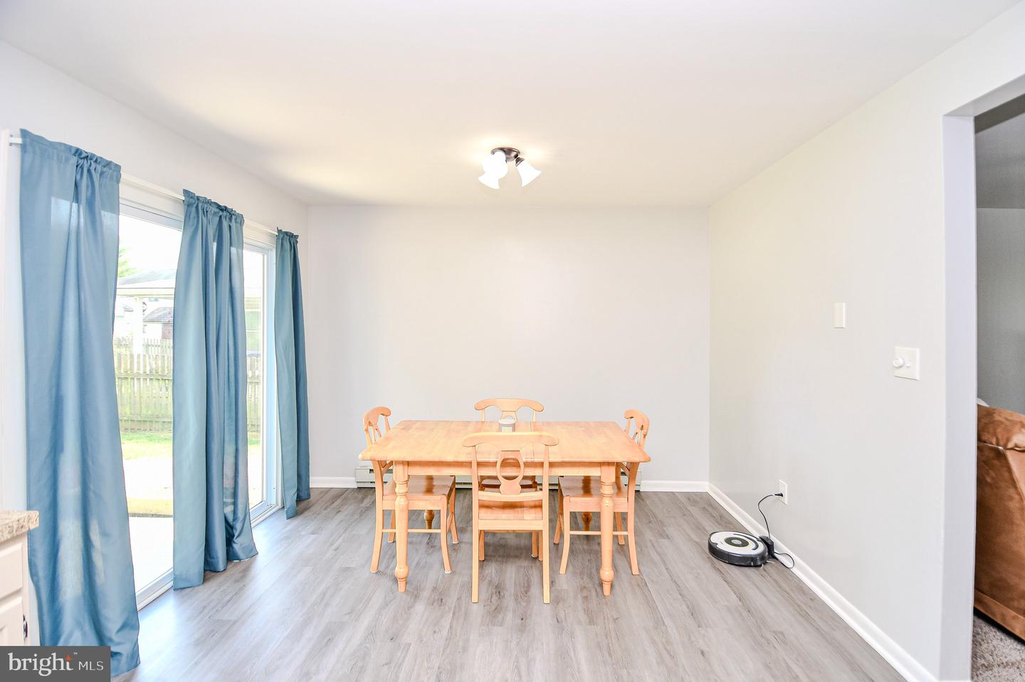 444 S Plum St Property Photo 8