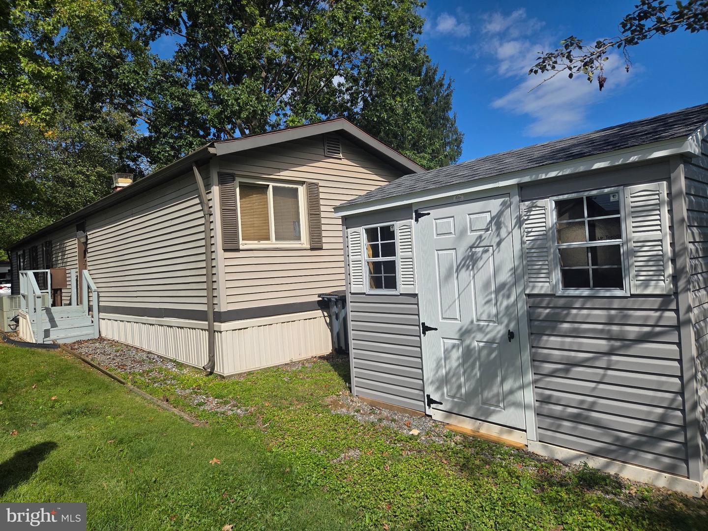 707 Fallon Dr Property Photo 3
